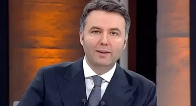 Mehmet Akif Ersoy'u tek kalemde sildiler!